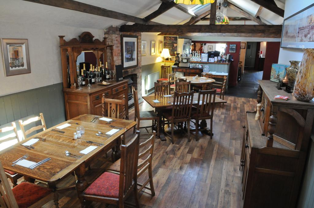 The New Court Inn Usk Kültér fotó