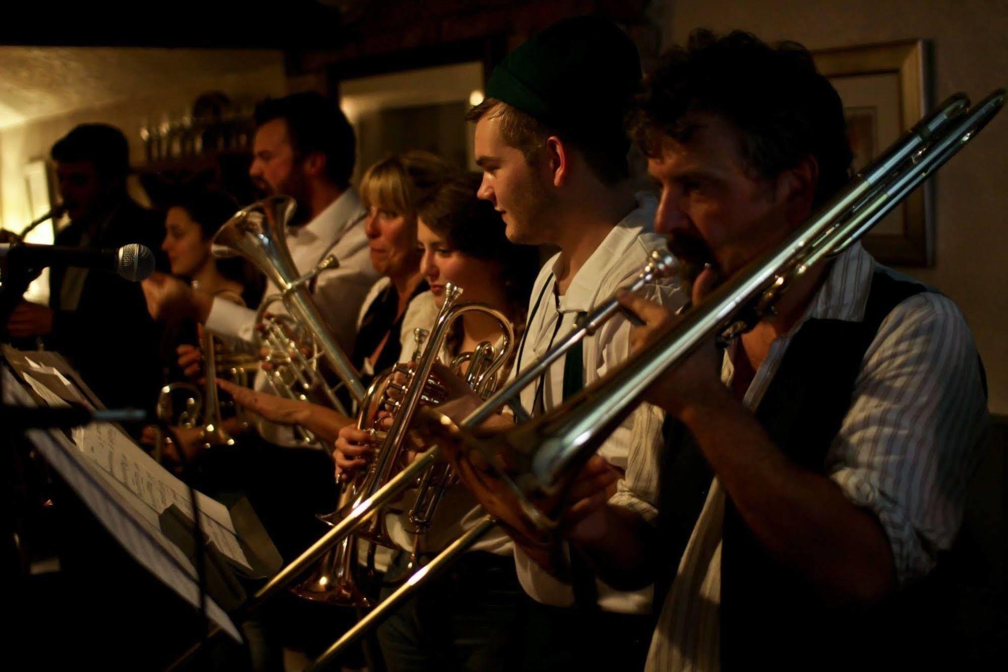 The New Court Inn Usk Kültér fotó