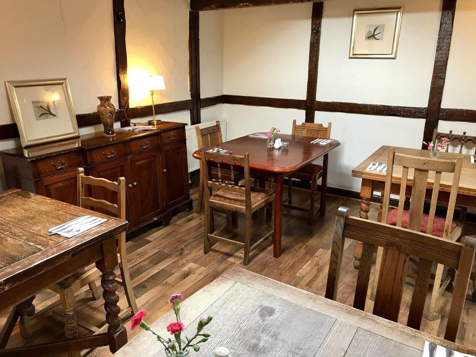 The New Court Inn Usk Kültér fotó